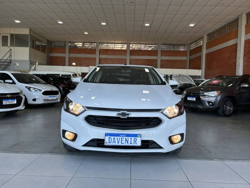 CHEVROLET - PRISMA - 2017/2017 - Branca - R$ 61.900,00
