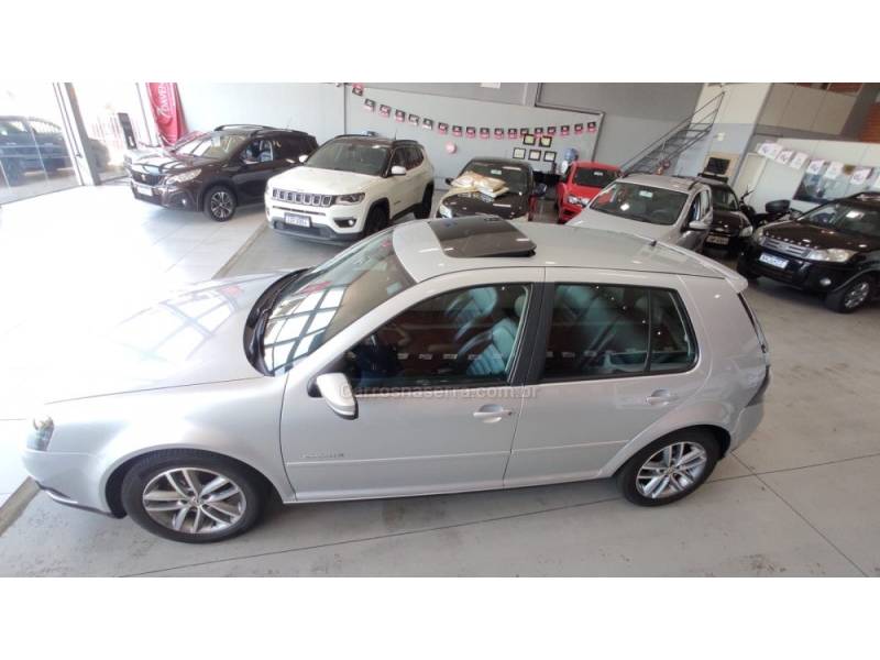 VOLKSWAGEN - GOLF - 2012/2013 - Prata - R$ 64.900,00