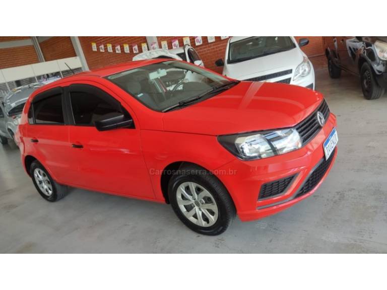 VOLKSWAGEN - GOL - 2021/2022 - Vermelha - R$ 56.900,00