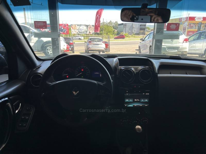 RENAULT - OROCH - 2017/2017 - Branca - R$ 74.900,00