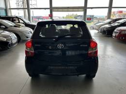TOYOTA - ETIOS - 2016/2017 - Verde - R$ 55.900,00